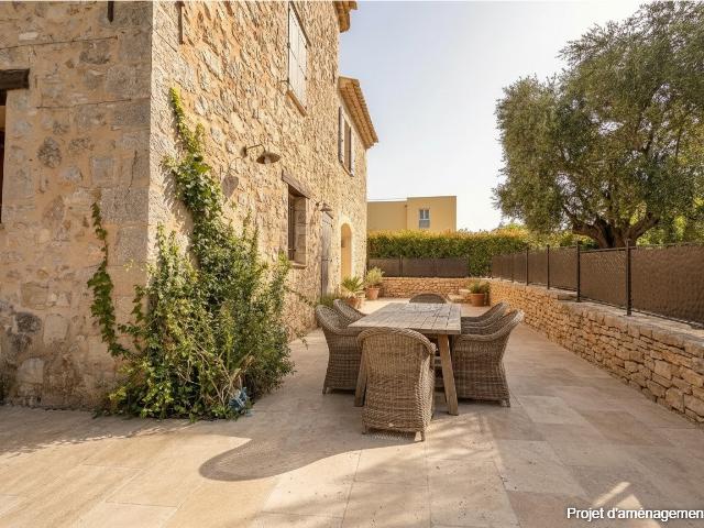 Maison 13 pièces 536 m²