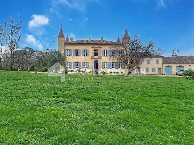 Maison 13 pièces 627 m²