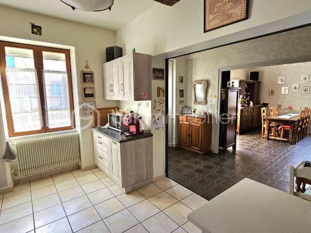 Maison 145 m² – 5 chambres – terrain + dépendances – fort potentiel – Sainte Foy