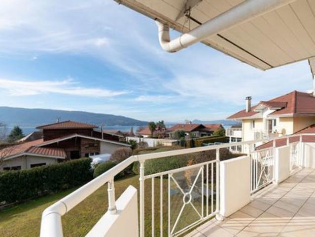 Maison 140 m2 VEYRIER DU LAC
