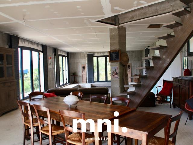 Maison 141 m2 hab sur 2600m2 de terrain Le Beausset 141m² Evenos