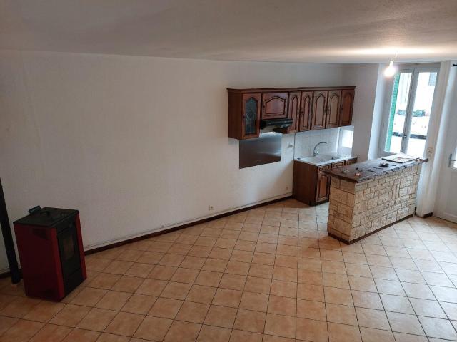 Maison, 141 m² à louer à Poncin 01450