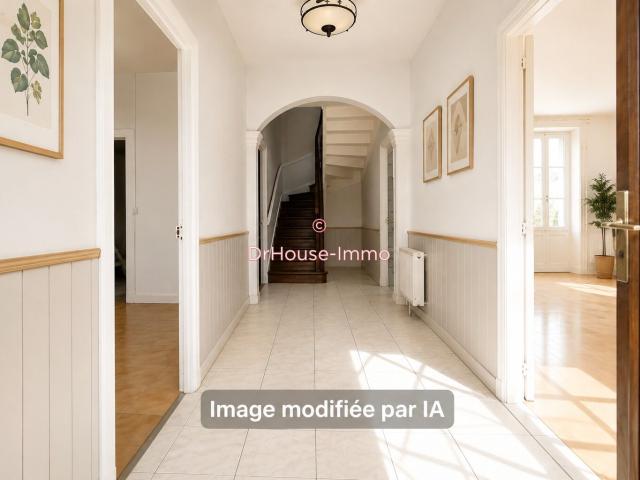 Maison 143 m² 7 pièces 4 chambres Sous sol Terrain clos 538 m²