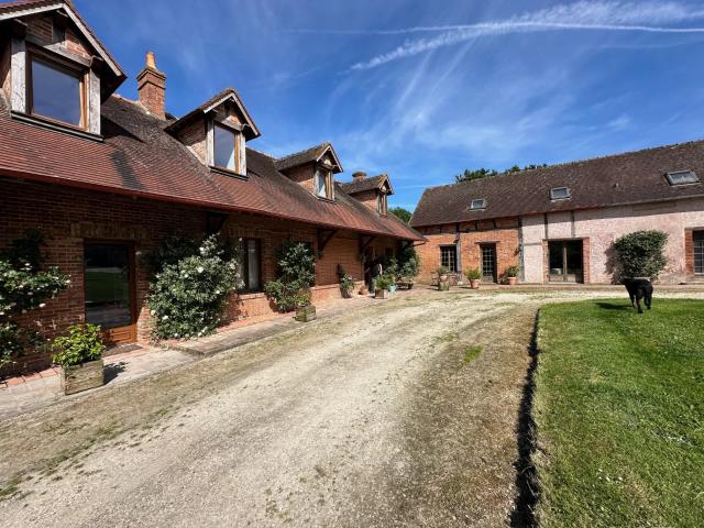Maison 14 pièces 240 m²