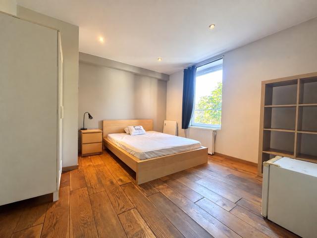 Maison 14 pièces 250 m²