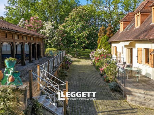 Maison 14 pièces 275 m²