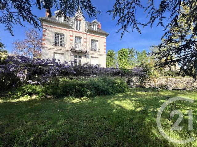Maison 14 pièces 276 m²