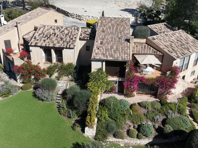 Maison 14 pièces 279 m²
