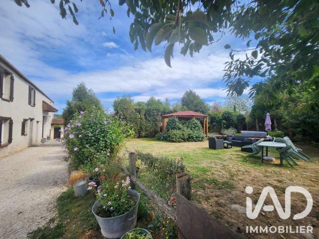Maison 14 pièces 295 m²