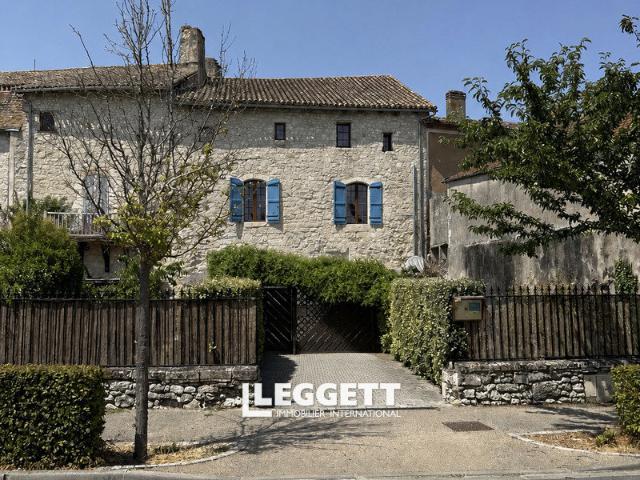 Maison 14 pièces 202 m²