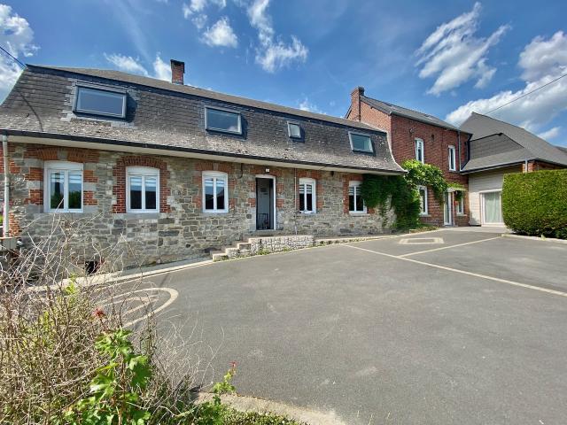 Maison 14 pièces 212 m²