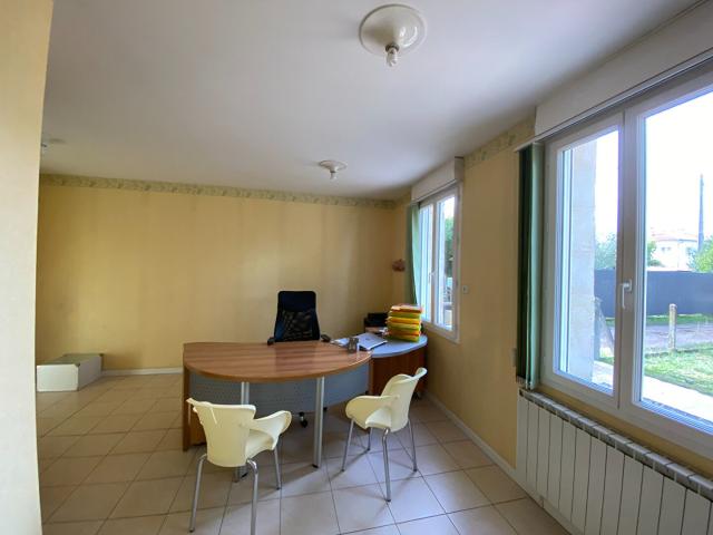 Maison 14 pièces 216 m²