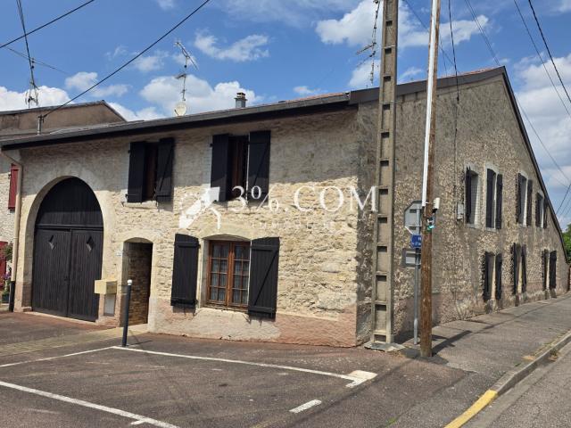 Maison 14 pièces 340 m²