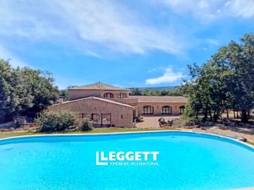 Maison 14 pièces 342 m²