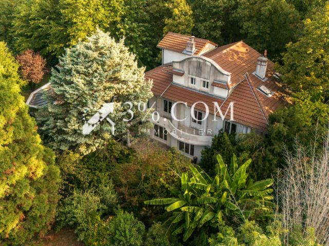 Maison 14 pièces 349 m²
