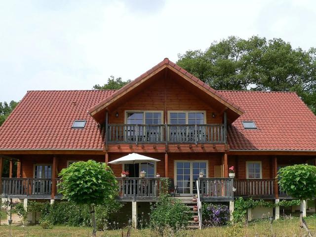Maison 14 pièces 353 m²