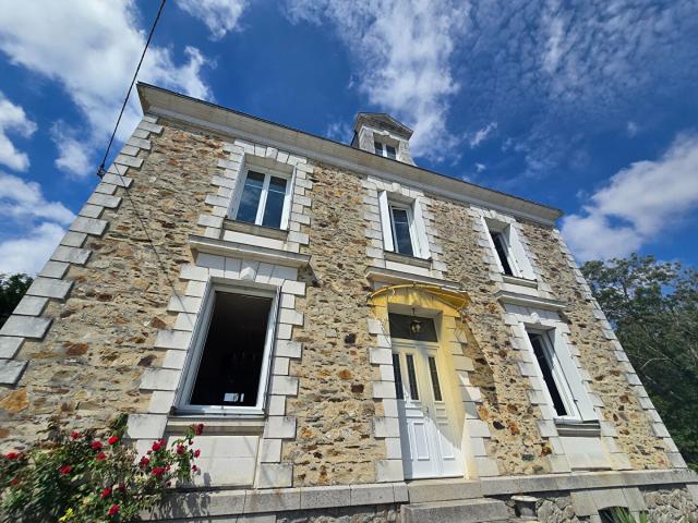 Maison 14 pièces 350 m²
