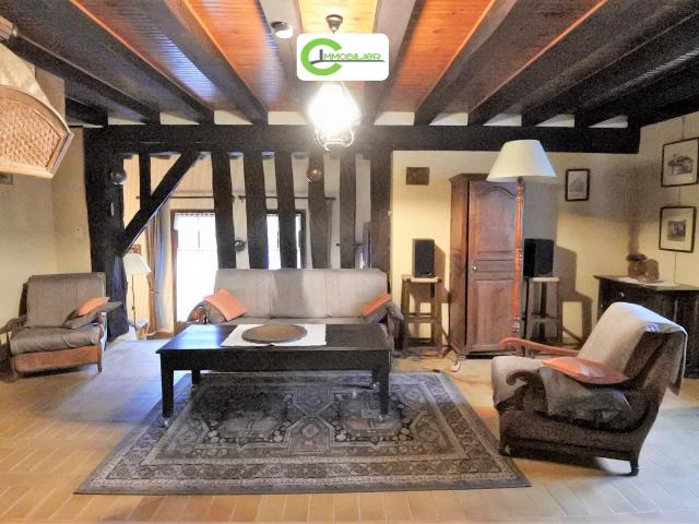 Maison 14 pièces 351 m²