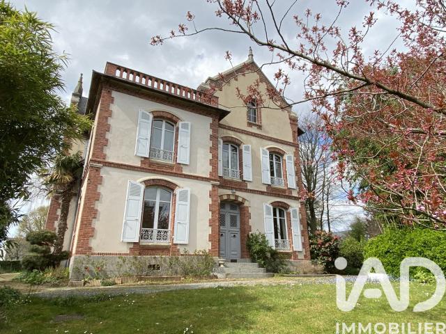 Maison 14 pièces 357 m²