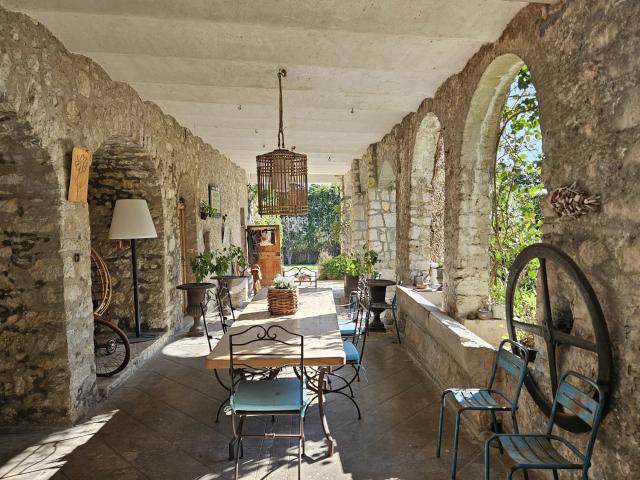 Maison 14 pièces 354 m²