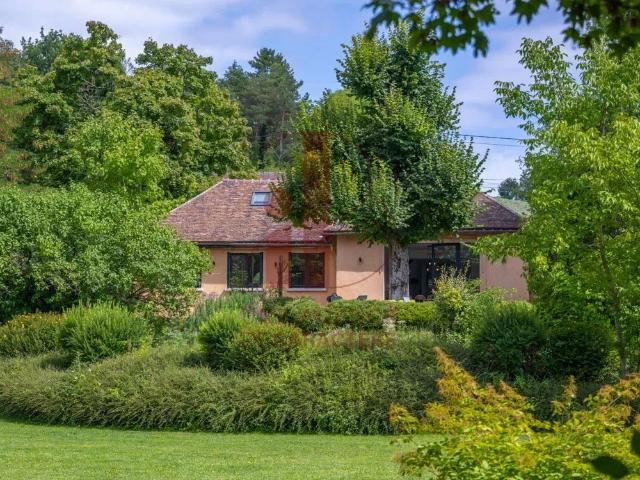 Maison 14 pièces 355 m²