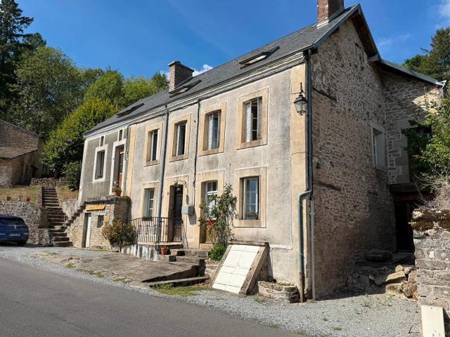 Maison 14 pièces 358 m²