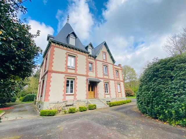 Maison 14 pièces 358 m²