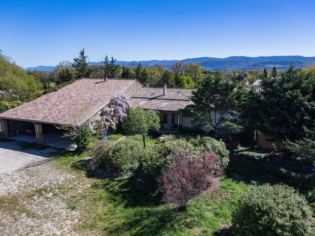 Maison 14 pièces 359 m²