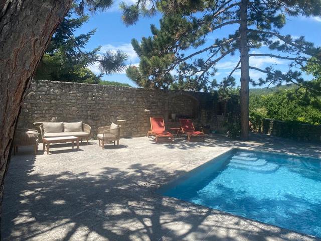 Maison 21 pièces 446 m²