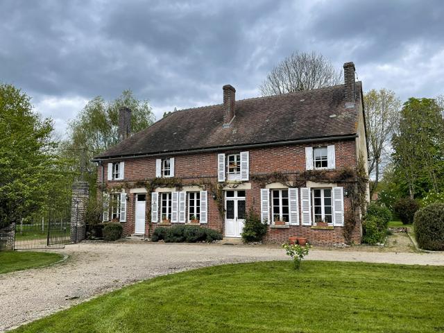 Maison 14 pièces 370 m²