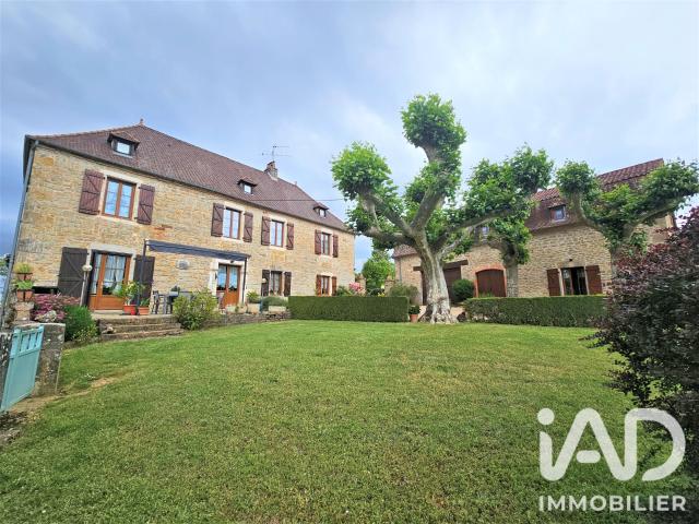 Maison 14 pièces 372 m²