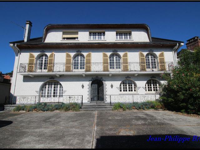 Maison 14 pièces 376 m²