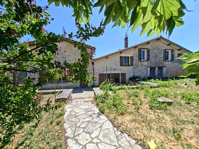 Maison 14 pièces 379 m²