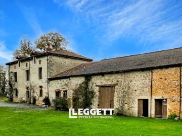 Maison 14 pièces 389 m²
