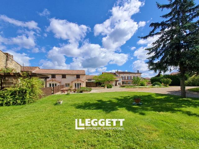 Maison 14 pièces 392 m²