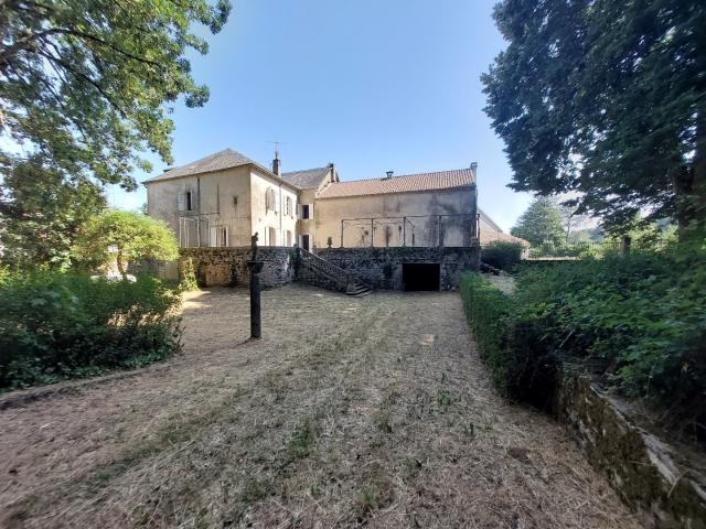 Maison 14 pièces 306 m²