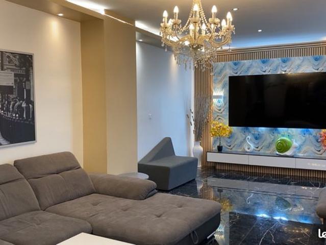 Maison 14 pièces 306 m²