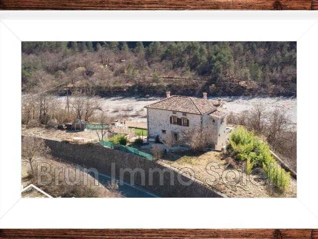 Maison 14 pièces 310 m²