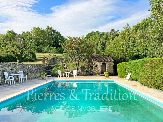 Maison 14 pièces 310 m²