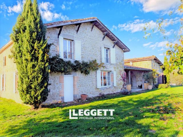 Maison 14 pièces 310 m²