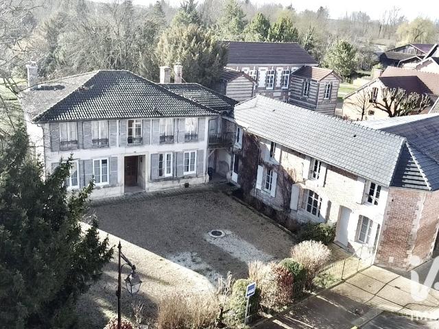 Maison 14 pièces 320 m²