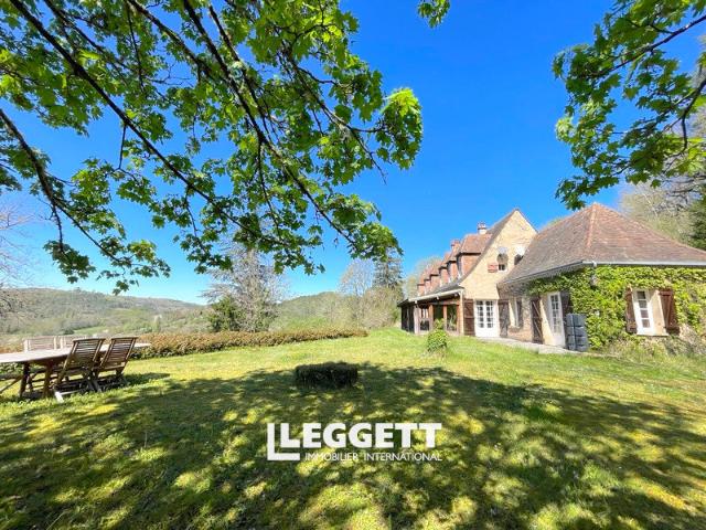 Maison 14 pièces 330 m²