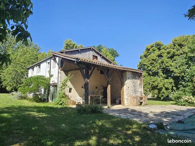 Maison 14 pièces 330 m²