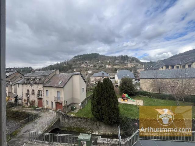 Maison 14 pièces 332 m²