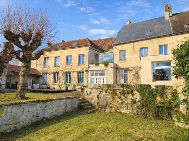 Maison 14 pièces 337 m²