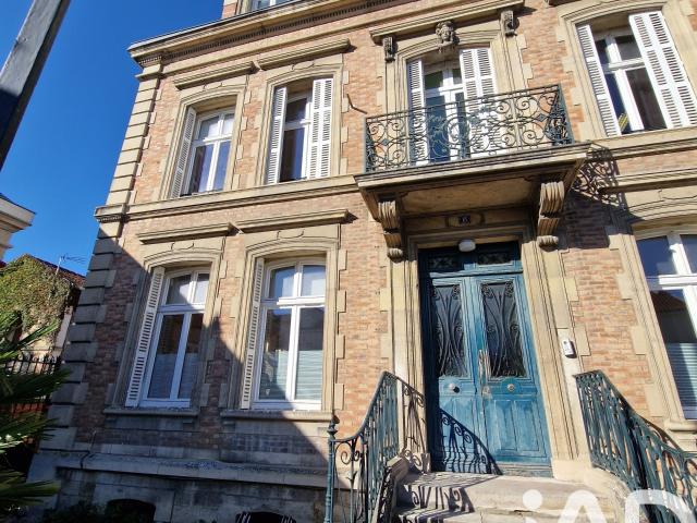 Maison 14 pièces 440 m²