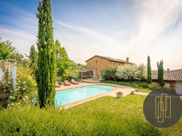 Maison 14 pièces 450 m²