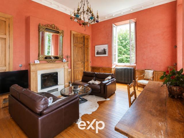 Maison 14 pièces 457 m²