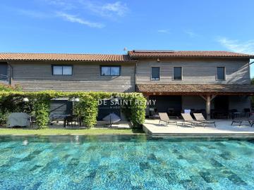 Maison 14 pièces 462 m²