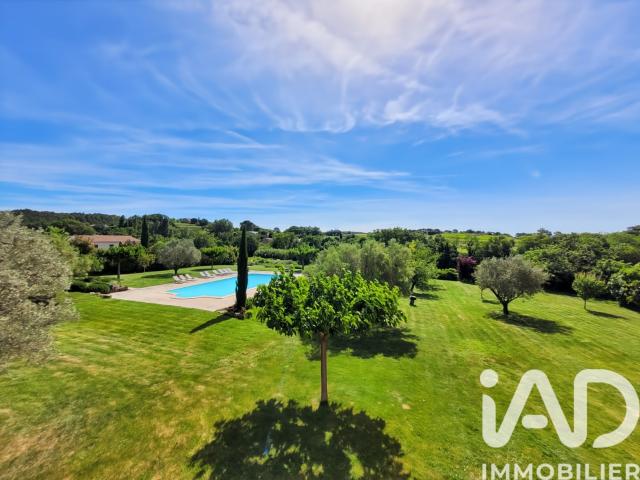 Maison 14 pièces 490 m²